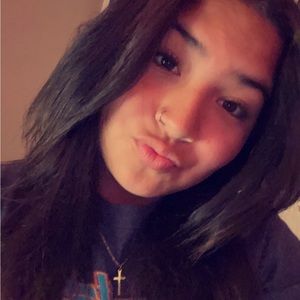 Meet your Posher, Joella